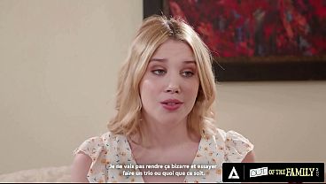 Развратная MILF трахается с парнем, отчим дрочит