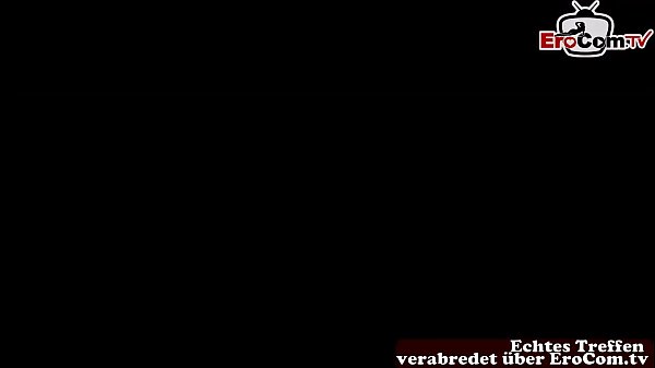 Немецкая блондинка с татуировками трахается на улице в видео от первого лица